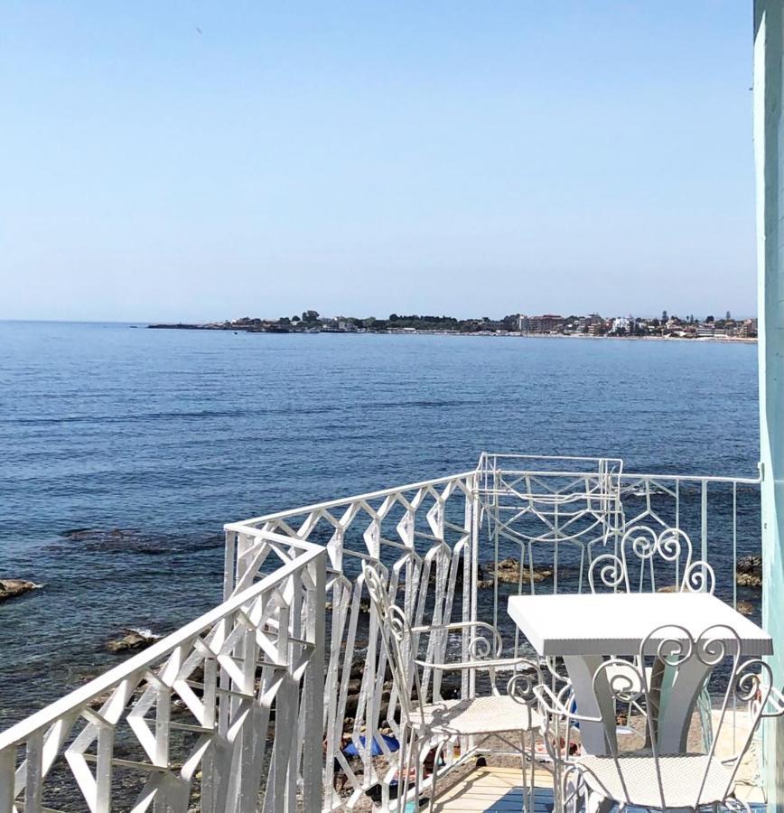 Appartement Brezza Di Mare à Giardini-Naxos Extérieur photo